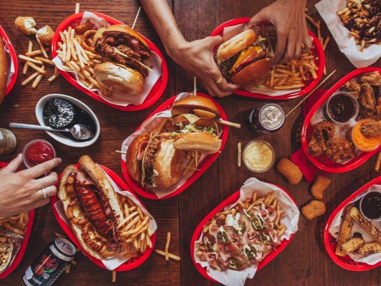 Benny's American Takeaway Hindley  slider image