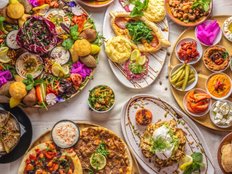 Almina's On Gawler Place slider image