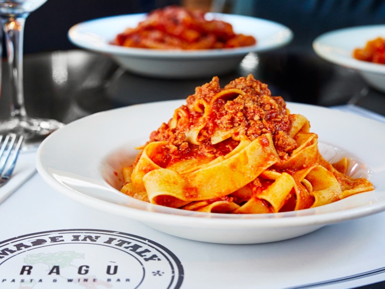 Ragù pasta and wine bar slider image