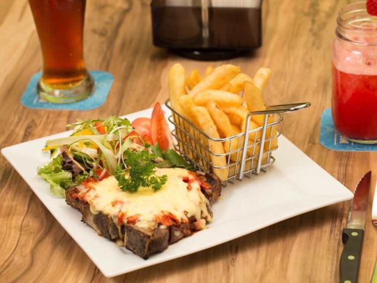 Awesome Parmigiana & Steakhouse slider image