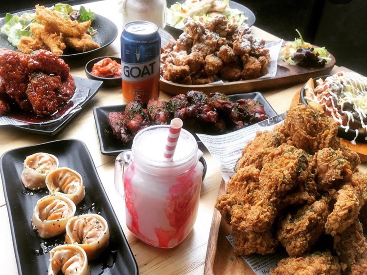 10000WON KOREAN FRIED CHICKEN slider image