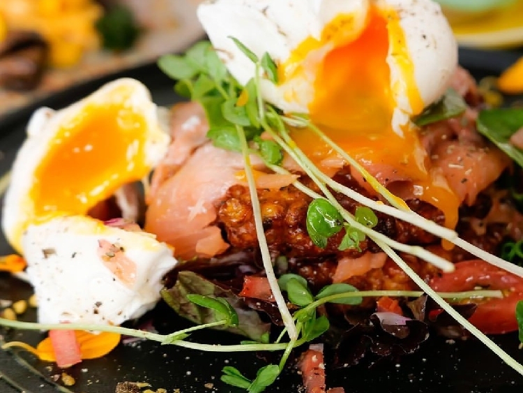 Eggshell Cafe slider image