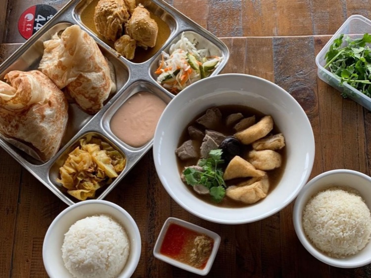 Singapore & Co Kitchen slider image