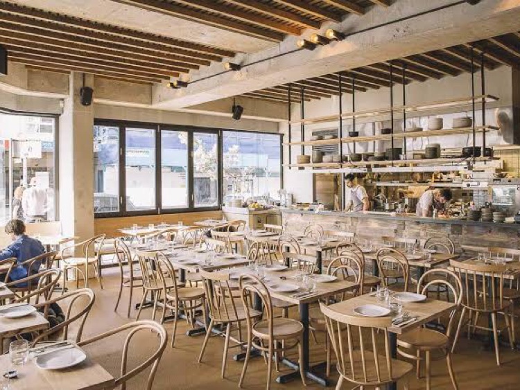 Drake Eatery slider image