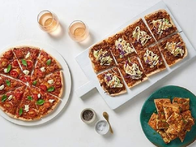Crust Gourmet Pizza Norwood slider image