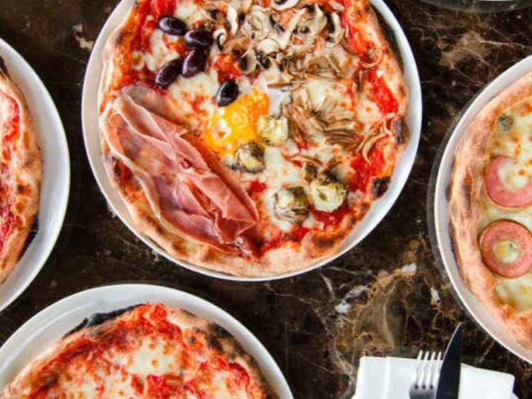 Mamma's Woodfire Pizza slider image