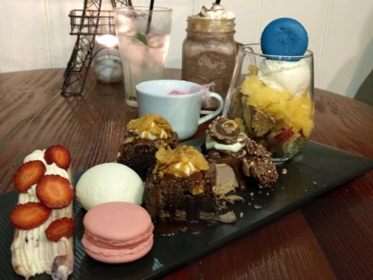 Astonish Patisserie slider image