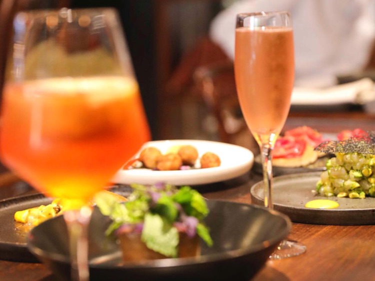Tu Restaurant slider image