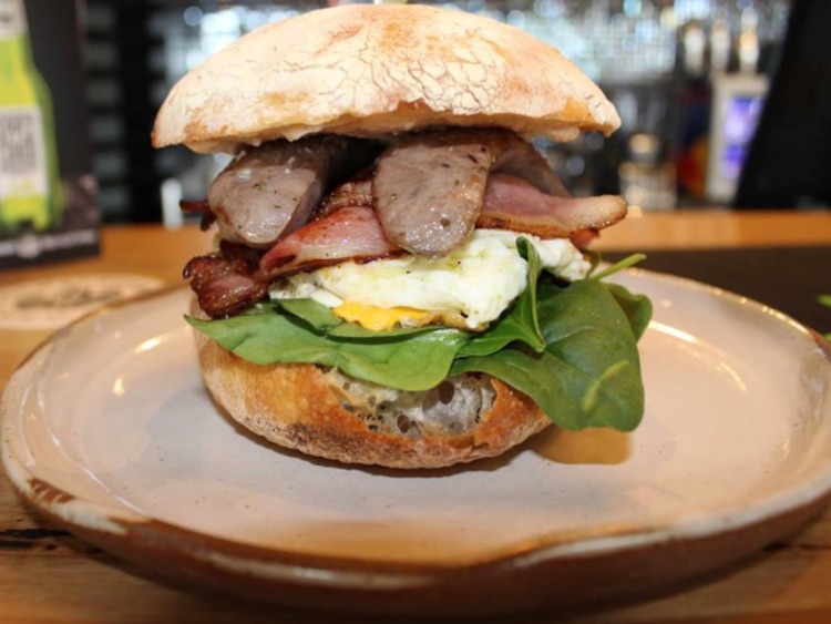 Casa Besta Restaurant slider image