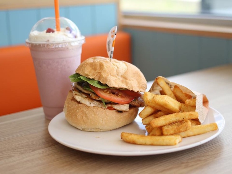 Burger Edge Glen Waverley slider image