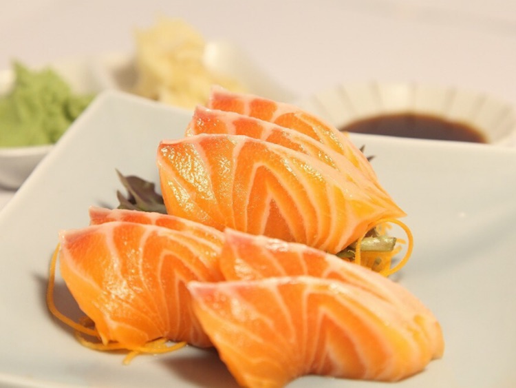 Sushi Waka Restaurant slider image