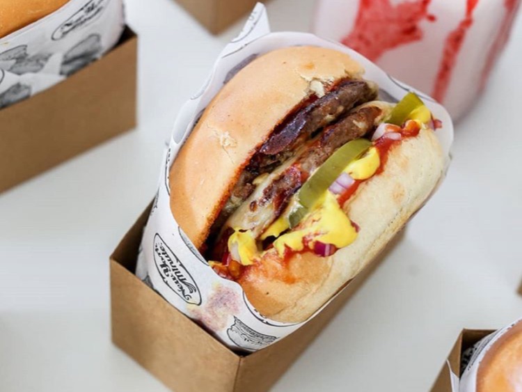 New York Minute Carlton slider image