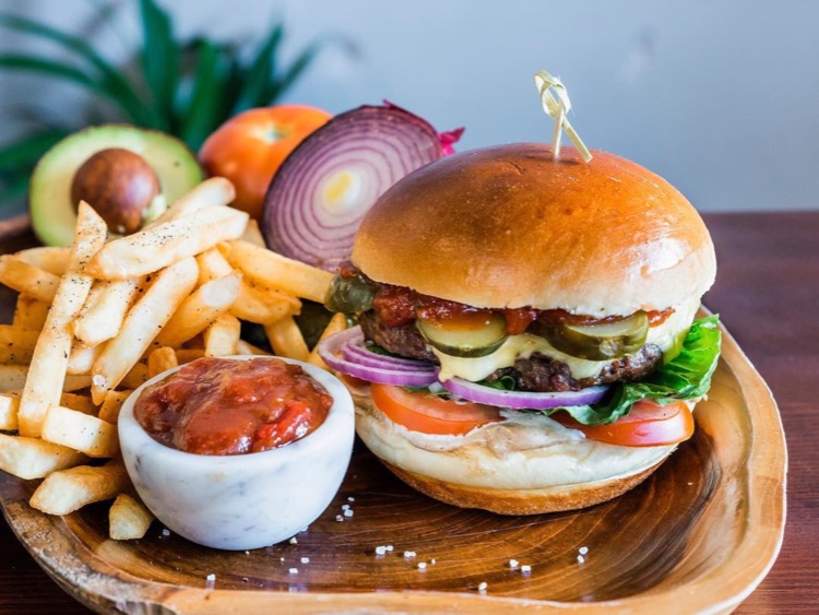 Little L Chicken and Burgers Coogee slider image