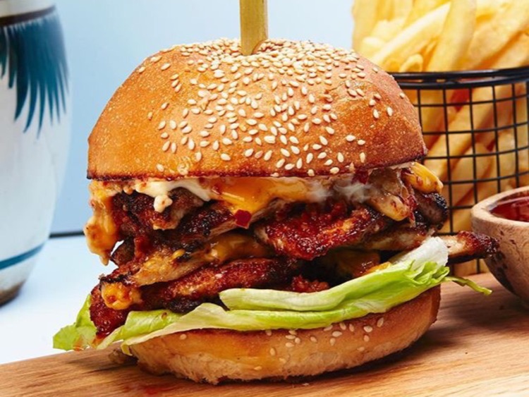 Little L Chicken and Burgers Coogee slider image