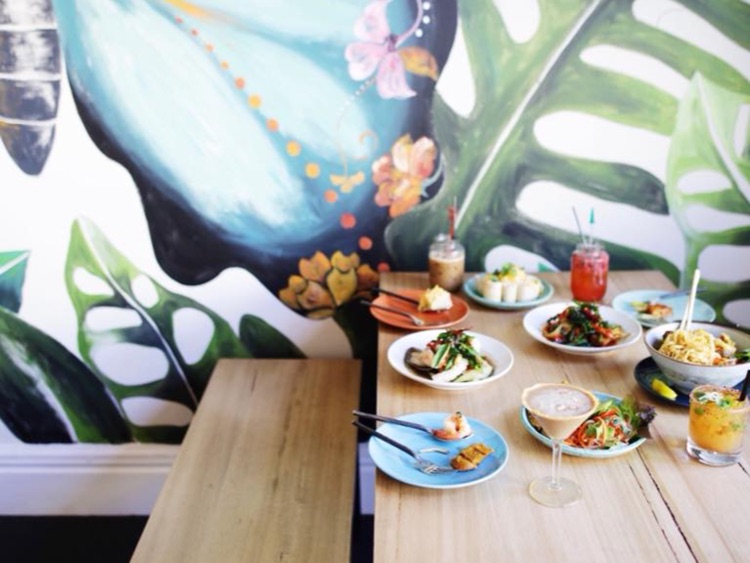 Thai Thani Kitchen And Bar slider image