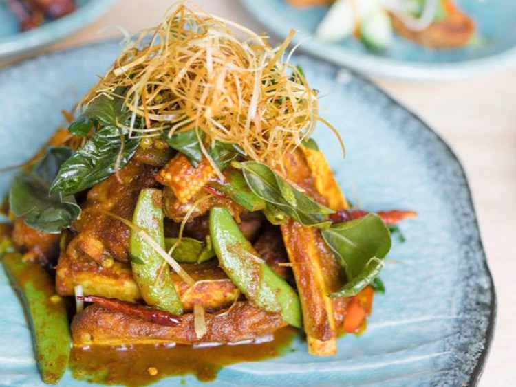 Thai Thani Kitchen And Bar slider image