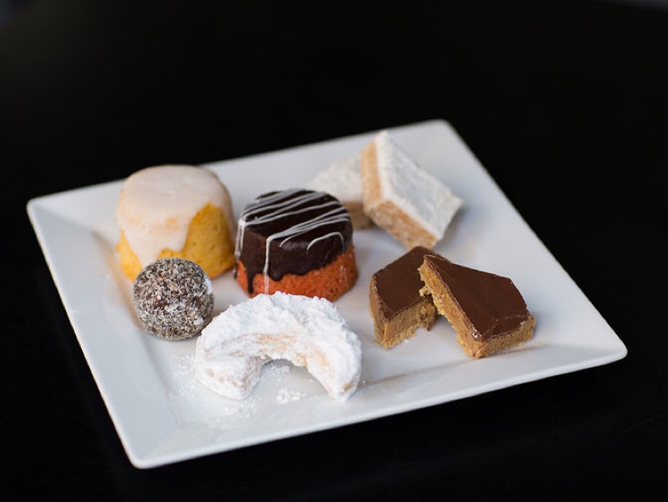 Luxxe Cafe slider image