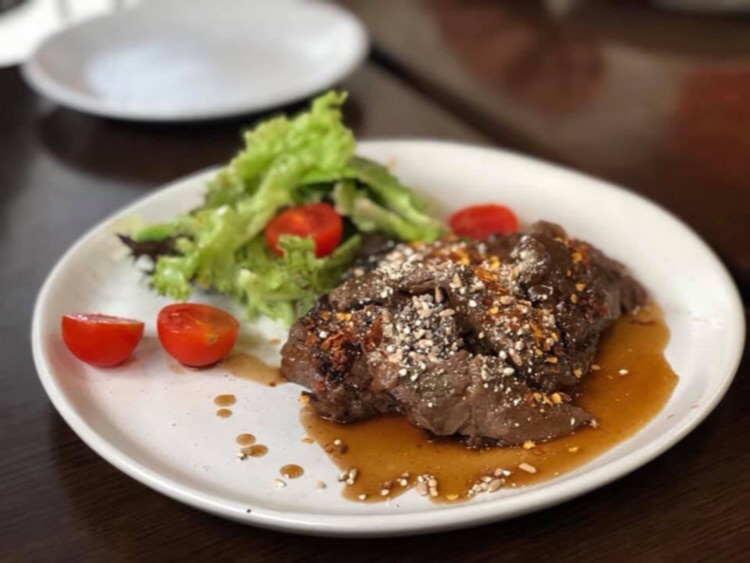 Charm Thai Restaurant slider image