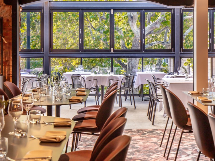 Strathmore Verandah Dining slider image