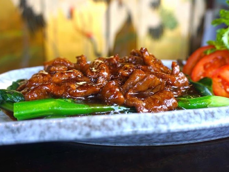 C18 Chinese Restaurant slider image