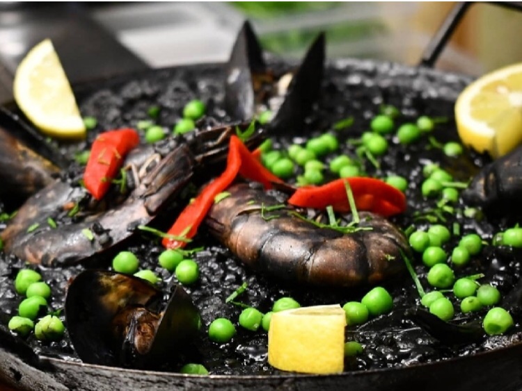 Lola Cocina Spanish Restaurant | Crows Nest slider image