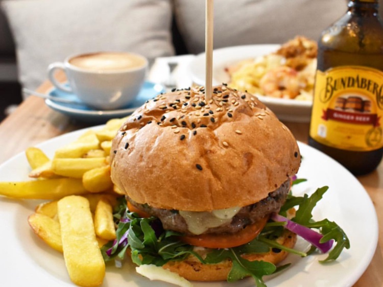 Posto No. 19 slider image