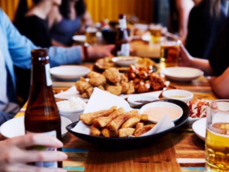 Gami Chicken & Beer | World Square slider image