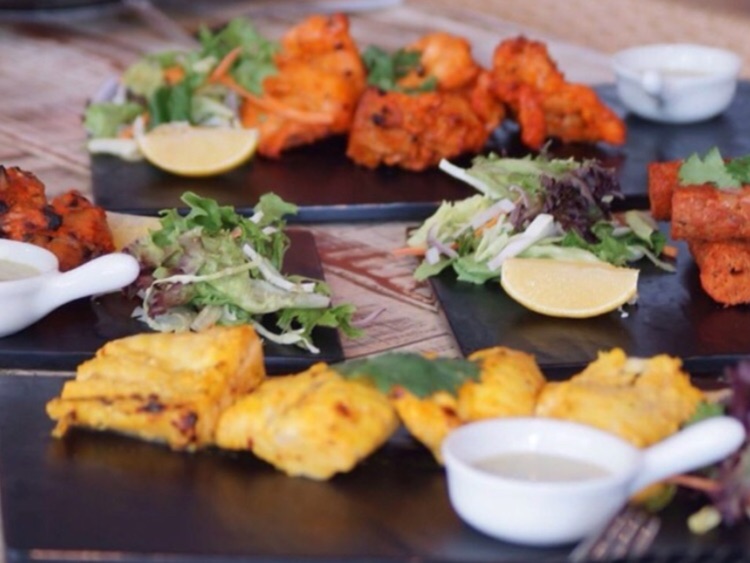 Indian Mehfil - Taringa  slider image