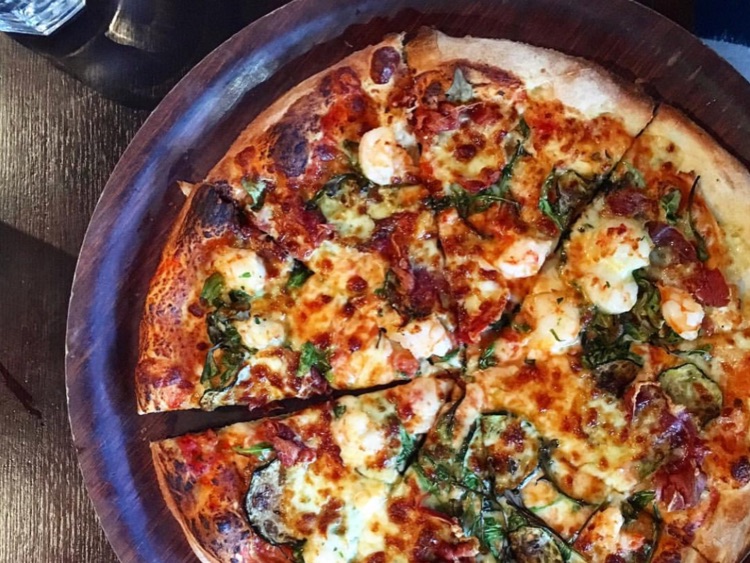 Lipari Pizza Rozelle slider image