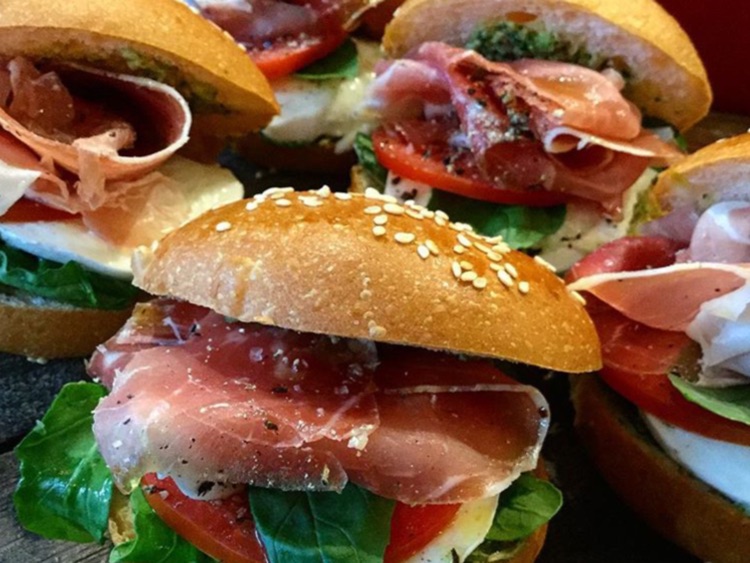 Bar Zini slider image