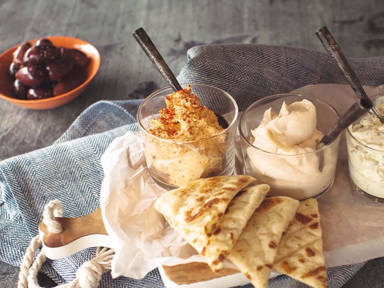 10 Greek Plates slider image