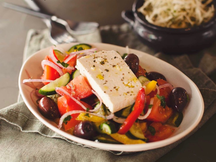 10 Greek Plates slider image