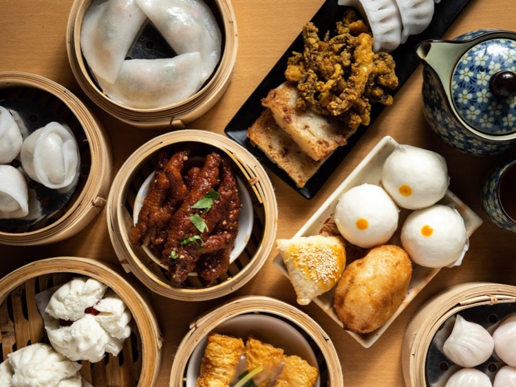 Dong Dong Claypot  slider image